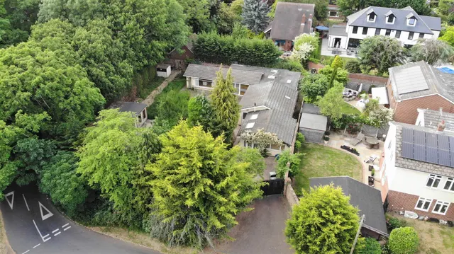 Clays Lane, Loughton, photo 1
