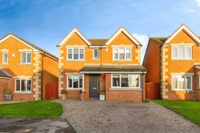 Okehampton Drive, Houghton Le Spring, DH4, photo 1
