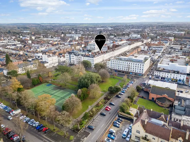 Parade, Leamington Spa, CV32, photo 1