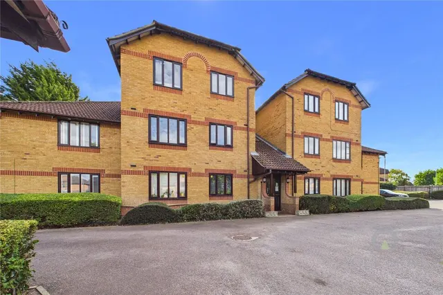 Hirondelle Close, Duston, NN5, photo 1