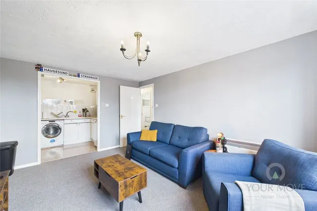 Hirondelle Close, Duston, NN5, photo 3