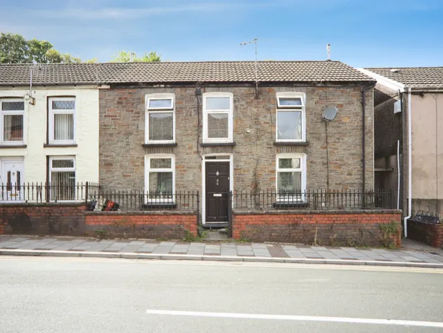 Penygraig Road, Tonypandy, CF40, photo 1