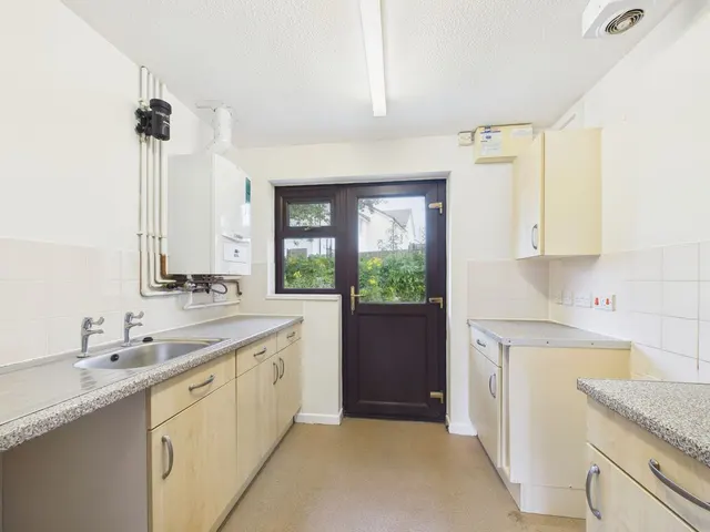 Photo 2 — Barnfield Gardens Gulval, Penzance