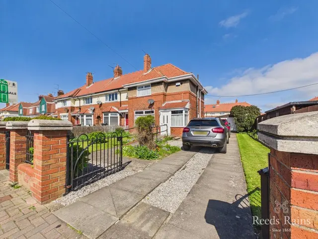 Endike Lane, Hull, East Yorkshire, HU6, photo 1
