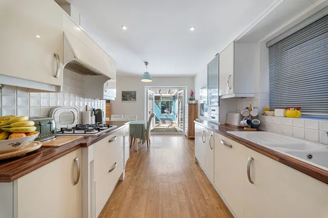Photo 2 — Campbell Close, Runcorn, Runcorn, WA7 4RG