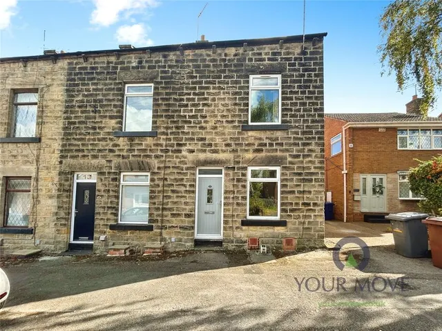 3 bedroom house — Smithies Street, Barnsley, South Yorkshire, S71