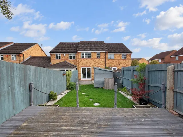 Whitethorn Close, Hednesford, WS12, photo 2