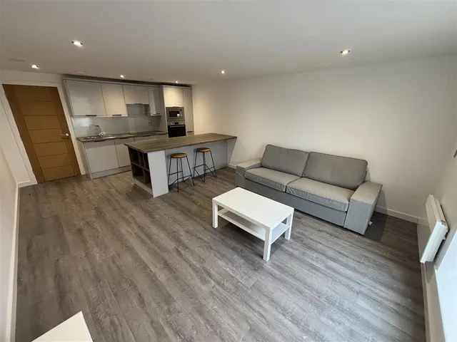Washway Road, Sale, M33, photo 2