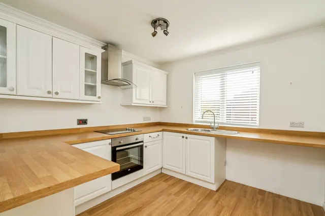 Priestley Way, Bognor Regis, PO22, photo 2