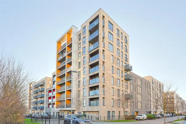 Chronicle Avenue, Colindale, NW9, photo 1