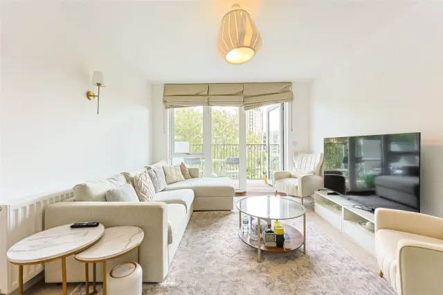 Chronicle Avenue, Colindale, NW9, photo 2