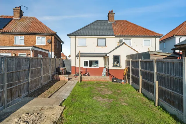 Burnsfield Estate, Chatteris, PE16, photo 2