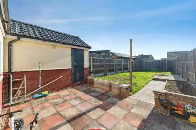 Burnsfield Estate, Chatteris, PE16, photo 3
