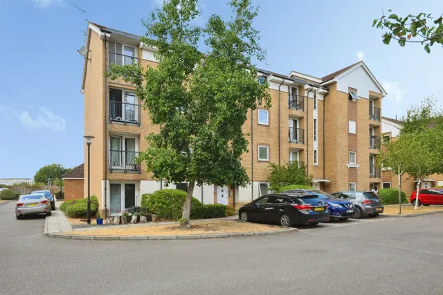 Chequers Field, Welwyn Garden City, photo 1