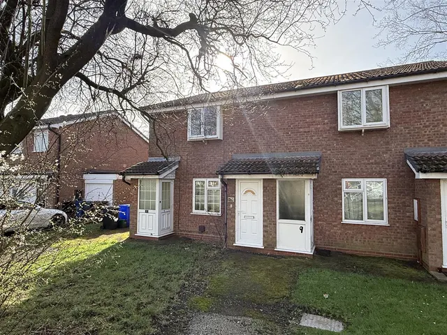 Caernarvon Close, Stretton, DE13, photo 1