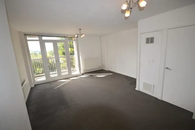 Batemoor Place, Sheffield, S8, photo 2
