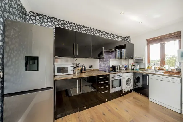 Lady Booth Road, KT1, photo 3