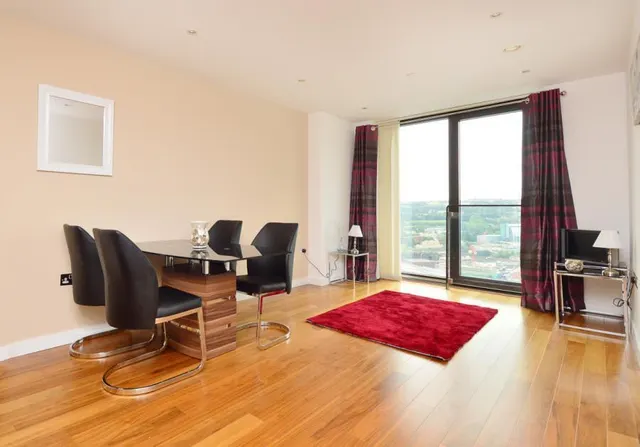 18th floor in City Lofts, 7 St Pauls Square, S1 2LL, photo 1