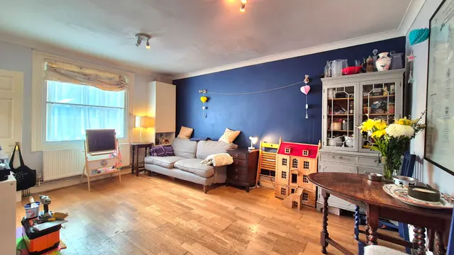 Villiers Road, Isleworth, TW7, photo 1