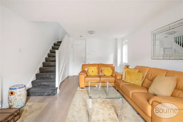 Lincoln Close, Ash Vale, GU12, photo 2