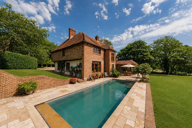 Longage Hill, Lyminge, CT18, photo 1