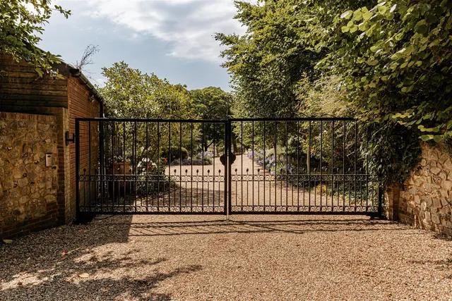 Photo 2 — Longage Hill, Lyminge, Folkestone, Kent, CT18 8HB