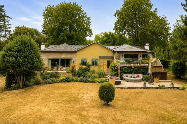 Alresford Road, Winchester, SO21, photo 1
