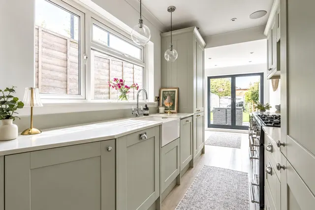 Park Walk, Ashtead, KT21, photo 3