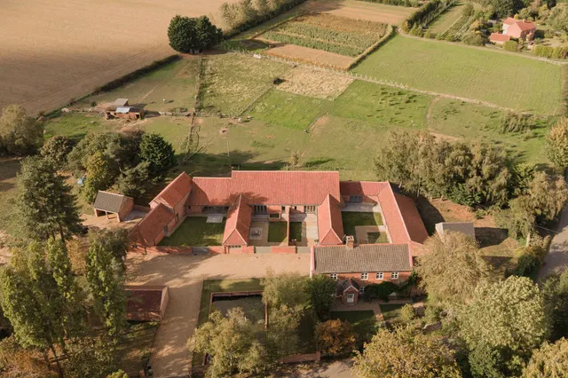 Banningham, NR11, photo 1
