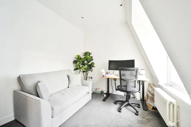 31 Palace Street, London, photo 1