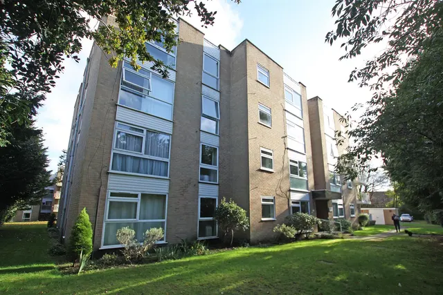 St. Anthonys Road, Bournemouth, photo 1