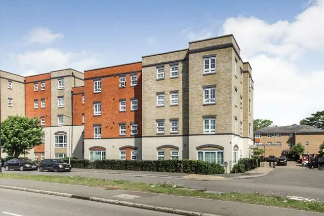 Holyhead Mews, Cippenham, photo 1