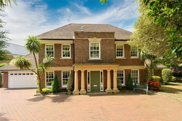 Weybridge Park, Weybridge, Surrey, KT13 8SL, photo 1