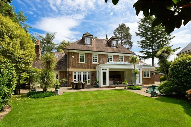 Photo 2 — Weybridge Park, Weybridge, Surrey, KT13 8SL