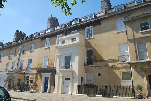 Queens Parade, BATH, photo 1