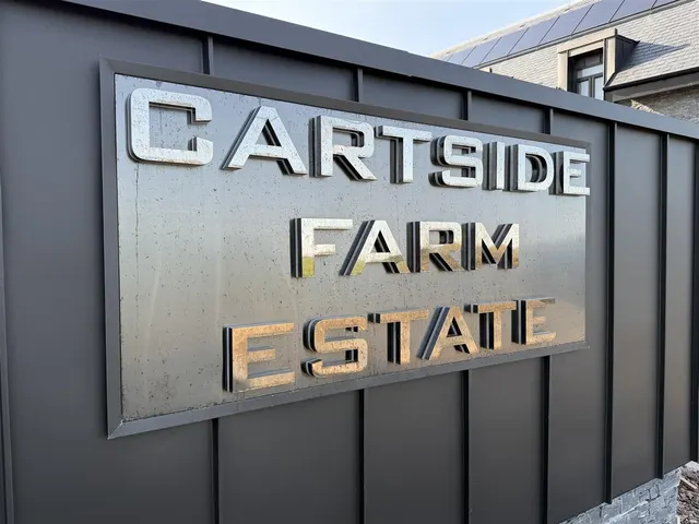Photo 2 — Cartside Farm Estate, Thorntonhall, Glasgow, South Lanarkshire, G74 5AD