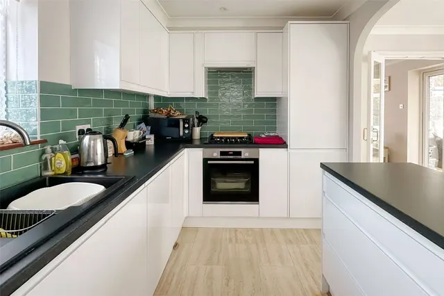 Rustington, Littlehampton, BN16, photo 3