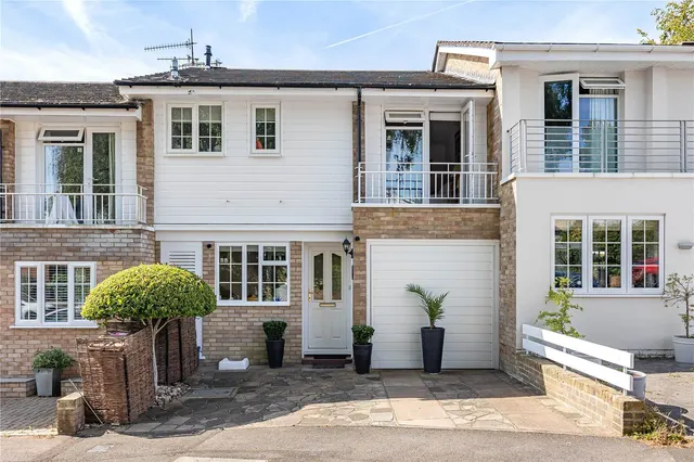 Milton Close, Henley-on-Thames, RG9, photo 1