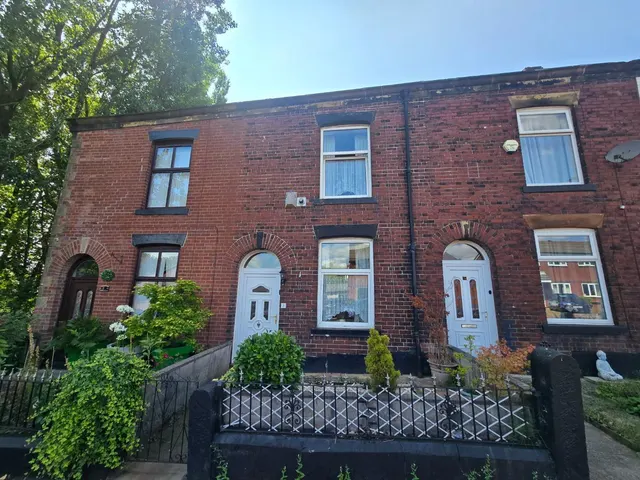 Chester Street, Bury, BL9 6EU, photo 1