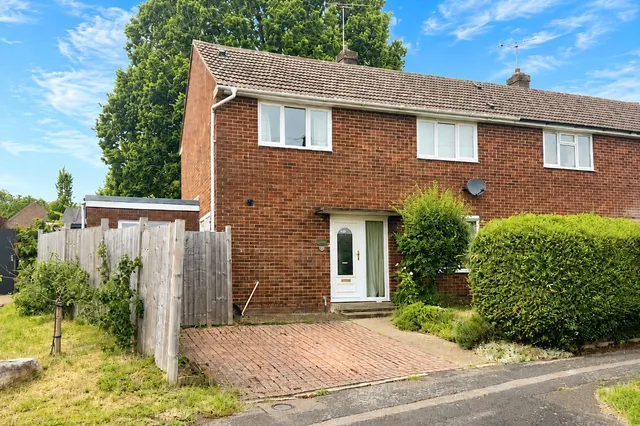 Field Road, Farnborough, Hampshire, GU14 9DJ, photo 1
