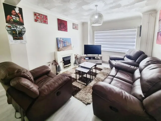 Photo 2 — Grange Road, Ipswich, IP4