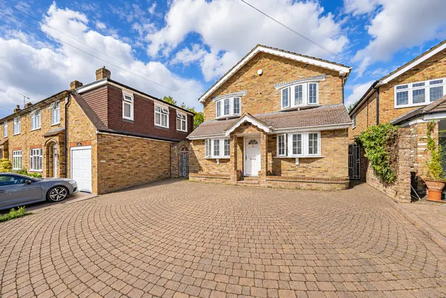 Lower Road, Denham, UB9, photo 1