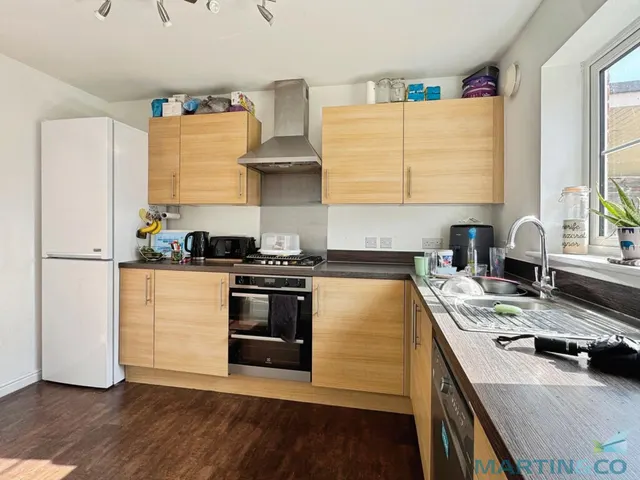 Evergreen Way, Repton Park, TN23, photo 3