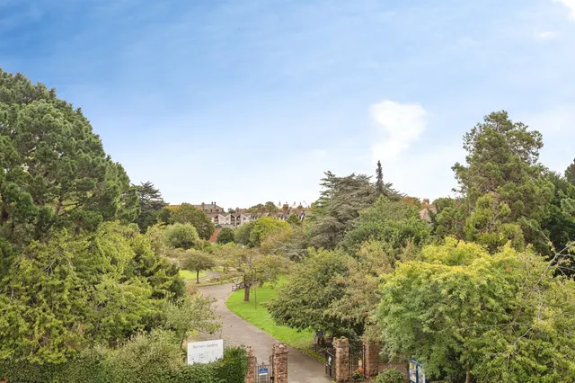 Blenheim Road, Minehead, TA24, photo 2