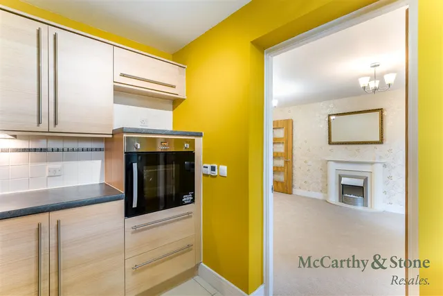 St. Georges Road, Cheltenham, GL50, photo 3