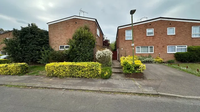 Cloverfield, Welwyn Garden City, AL7, photo 1