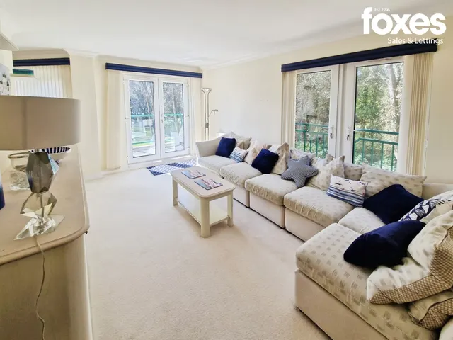 Photo 3 — Dunholme Manor, 55 Manor Road, Bournemouth, Dorset, BH1 3EP