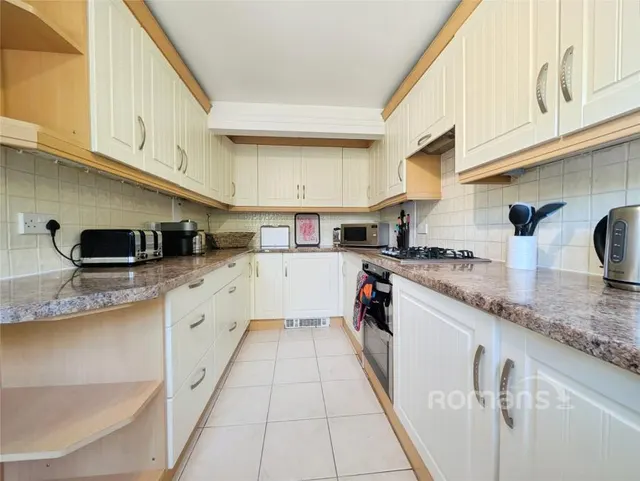Ramsbury Drive, Earley, RG6, photo 3