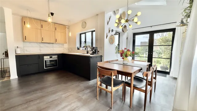 The Spinney, West Kirby, CH48, photo 2