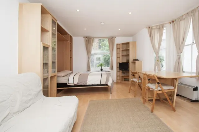 Belgrave Road, Pimlico, SW1V, photo 1